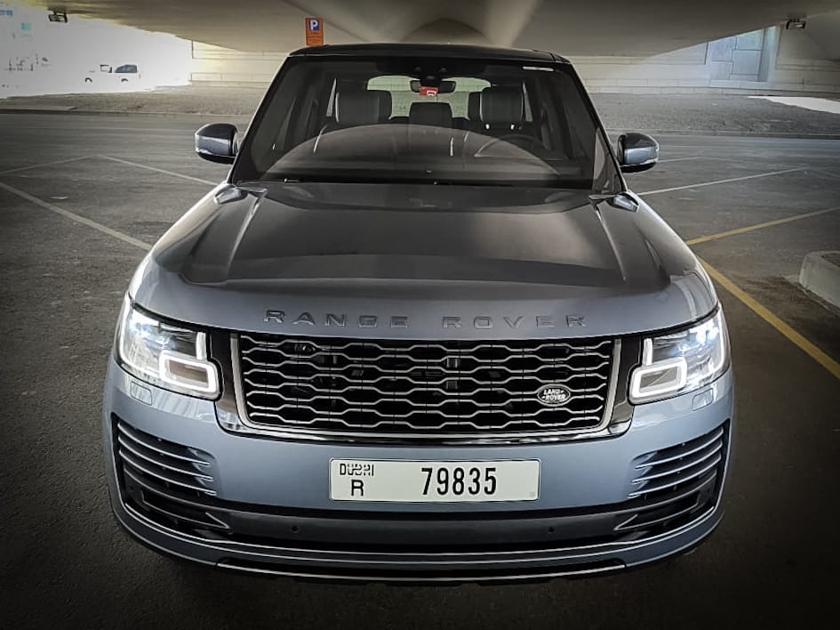 Rent a car with driver in dubai Range Rover Vogue 2021